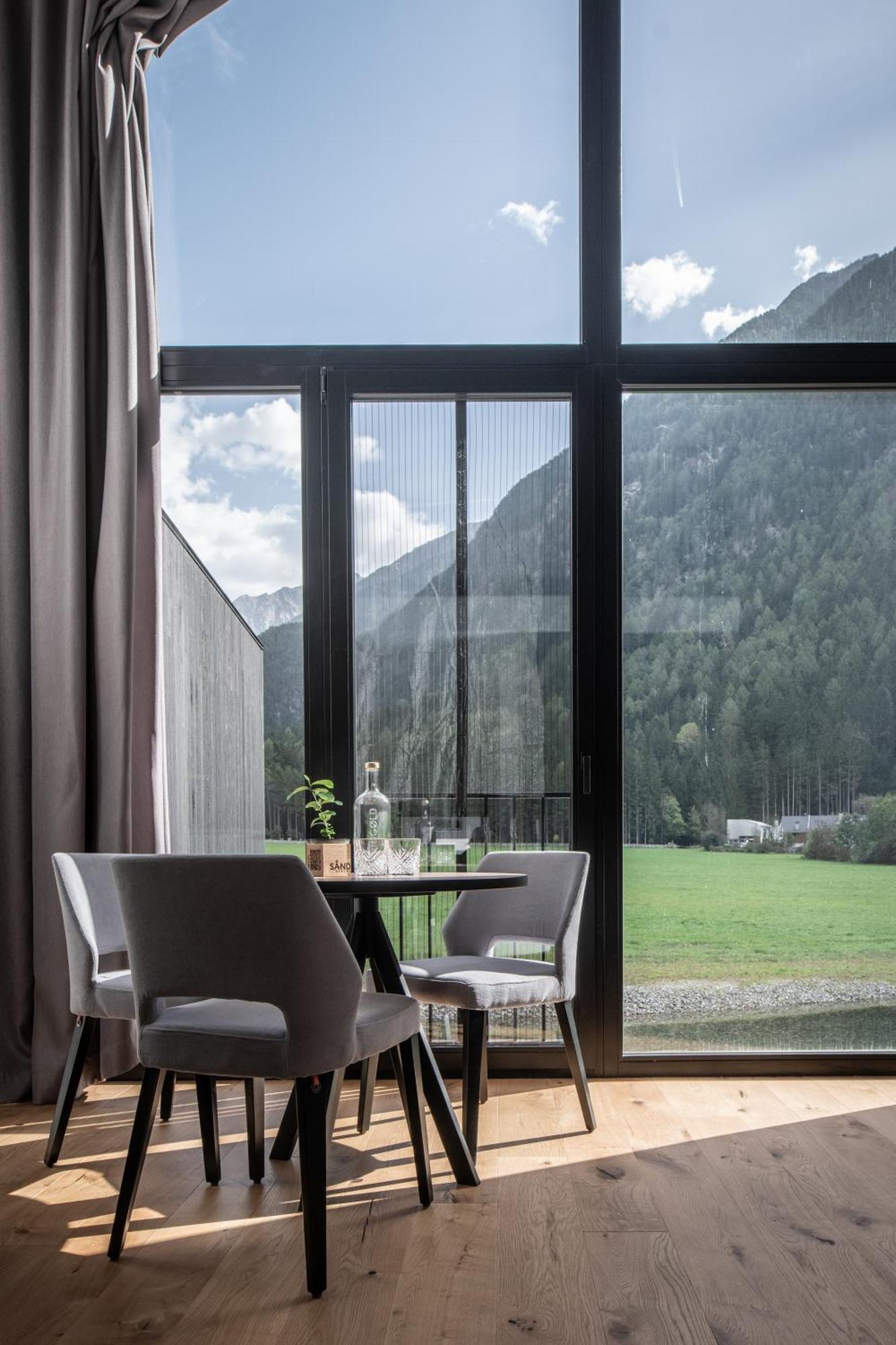 Sandgold Alpine Glamping Campo Tures Exterior photo